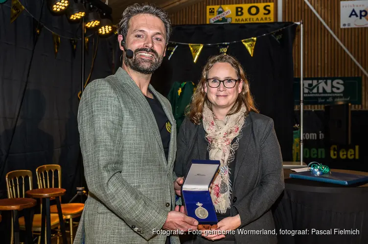Koninklijke Erepenning voor korfbalvereniging Groen-Geel uit Wormer