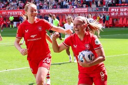 FC Twente knokt zich langs AZ en pakt tiende landstitel