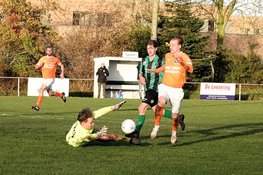 Vrone krijgt acht goals om de oren van koploper DZS