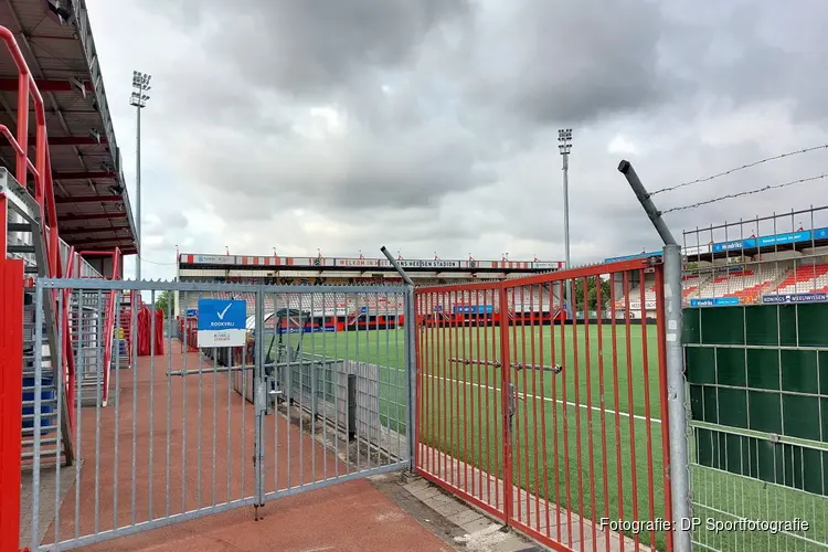 Kovacs bezorgt Jong AZ de zege met hattrick in Oss