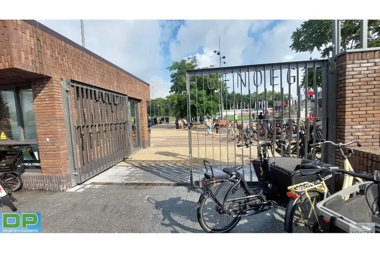 AZ vrouwen maken het nog spannend, maar pakken toch de drie punten