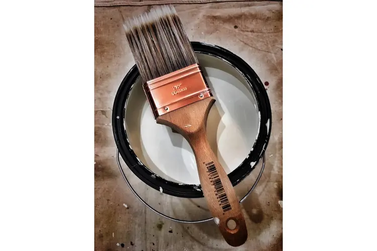 Nieuwe kleuren en kwaliteitsverf kiezen voor je interieur