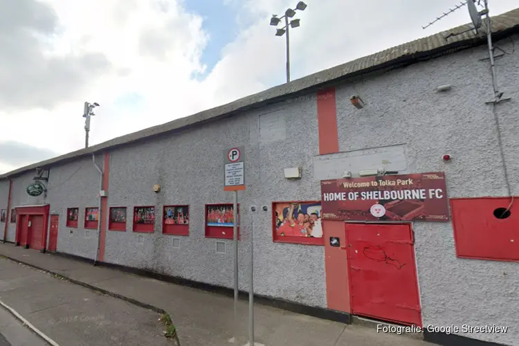 Ajax bereikt play-offs Conference League na gelijkspel in Dublin
