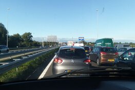 Veel vertraging op A7 door ongelukken in beide richtingen