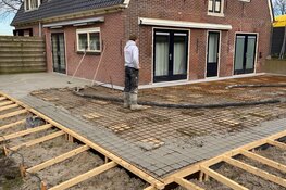 Onkruidvrije bestrating van beton gemaakt