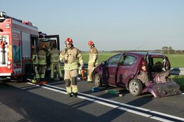Botsing op brug N246: drie auto&#39;s total loss
