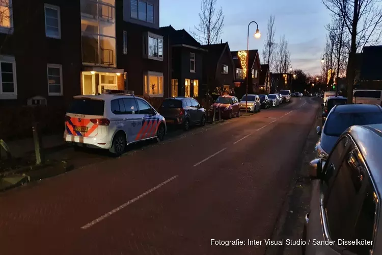 Man loopt hoofdwond op bij overval Wormer, politie vindt daders