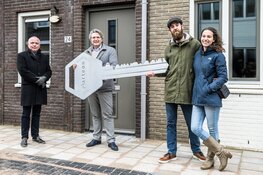 Oplevering sociale huurwoningen de Staart van Wormer van start