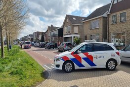 Weg in Wormer afgezet vanwege verwarde man