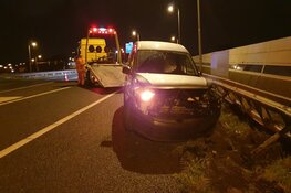 Eenzijdig ongeval op A7, bestuurder nergens te bekennen