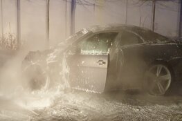 Auto in brand in Wormer